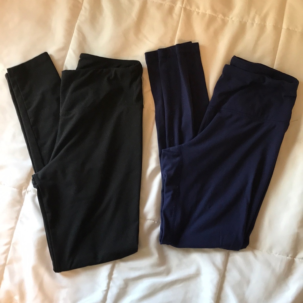 LOT- 2 leggings-workout/yoga